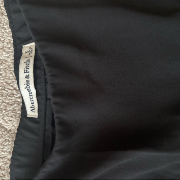 Abercrombie & Fitch Black Pleated Skirt - Picture 2 of 2